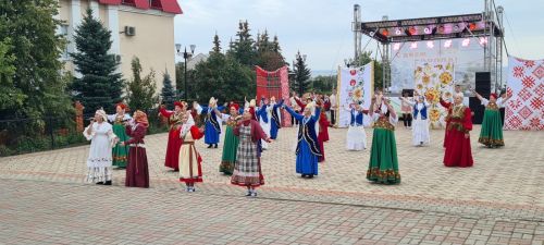 Жители Лаишевского района отмечают день любимого города