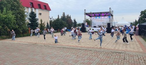 Жители Лаишевского района отмечают день любимого города