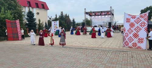 Жители Лаишевского района отмечают день любимого города