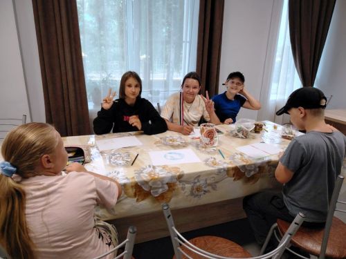 Детские мечты о мире: конкурс рисунков в Никольском