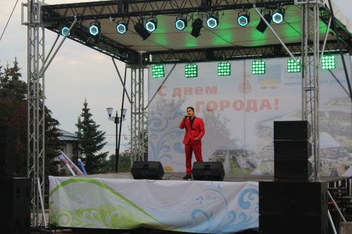 Жители Лаишевского района отмечают день любимого города