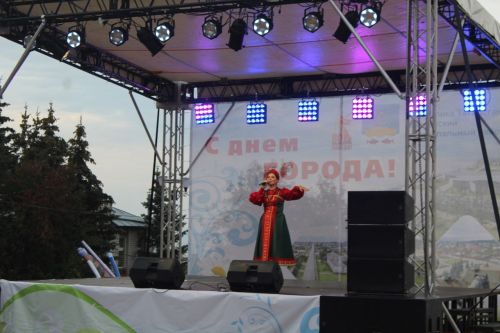 Жители Лаишевского района отмечают день любимого города