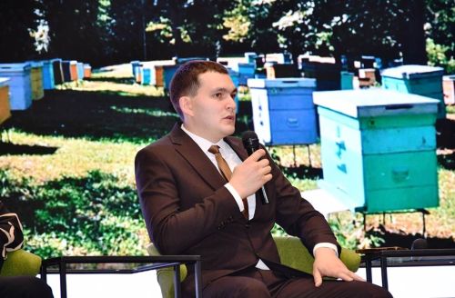 «Бердәм Россия» партиясенең күчмә утырышы Габишев авылының яңа мәдәният йортында узды
