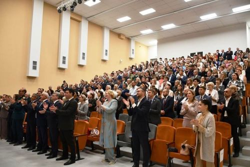 «Бердәм Россия» партиясенең күчмә утырышы Габишев авылының яңа мәдәният йортында узды