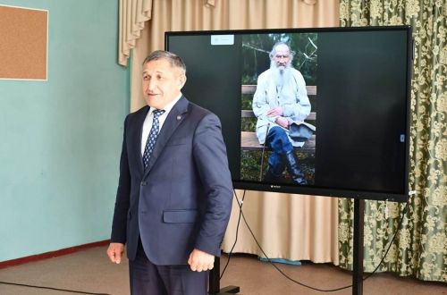 Никольский гимназиясе Лев Толстой исемен алды