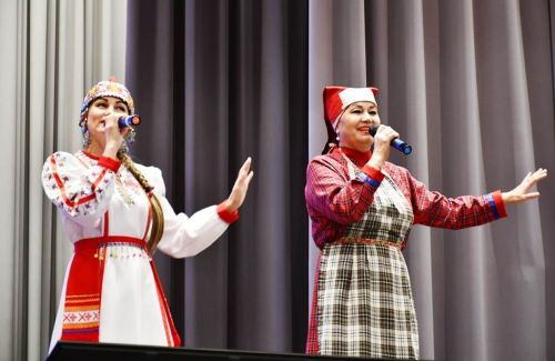 «Бердәм Россия» партиясенең күчмә утырышы Габишев авылының яңа мәдәният йортында узды