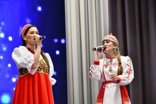 «Бердәм Россия» партиясенең күчмә утырышы Габишев авылының яңа мәдәният йортында узды