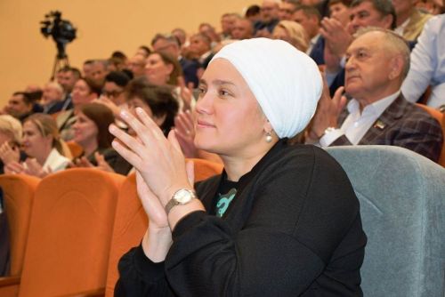 «Бердәм Россия» партиясенең күчмә утырышы Габишев авылының яңа мәдәният йортында узды