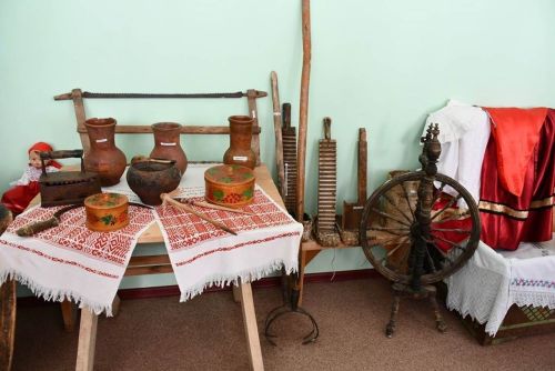 Никольский гимназиясе Лев Толстой исемен алды