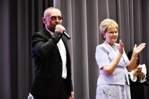 «Бердәм Россия» партиясенең күчмә утырышы Габишев авылының яңа мәдәният йортында узды