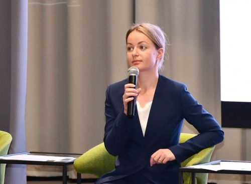 «Бердәм Россия» партиясенең күчмә утырышы Габишев авылының яңа мәдәният йортында узды