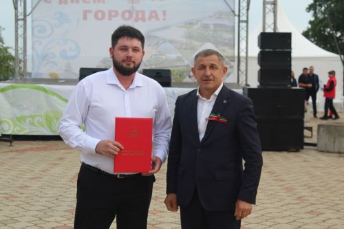 На Дне города лаишевцы получили заслуженные награды