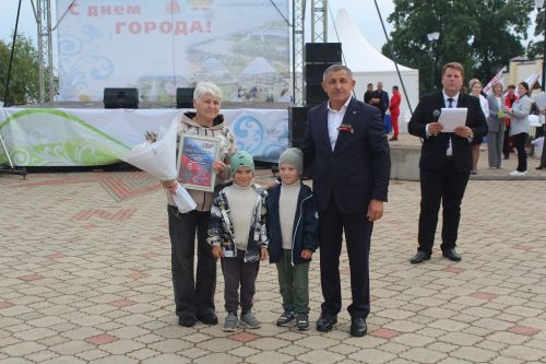 На Дне города лаишевцы получили заслуженные награды