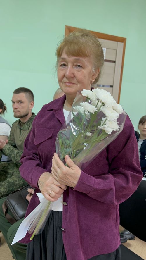 В Лаишевской школе №3 торжественно открыли экспозицию «Наши выпускники — участники СВО»