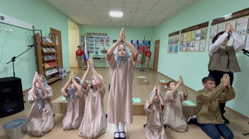В Лаишевской школе №3 торжественно открыли экспозицию «Наши выпускники — участники СВО»