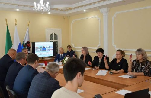 Лаеш шәһәре башлыгы сайланды