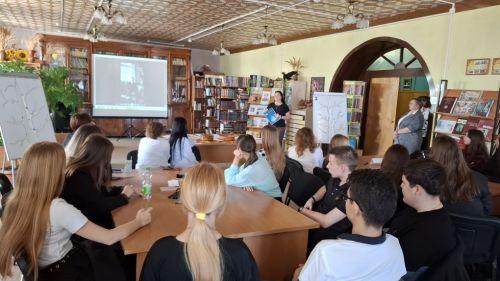Есенинский квиз организовали для учащихся школ и студентов ЛТЭТ