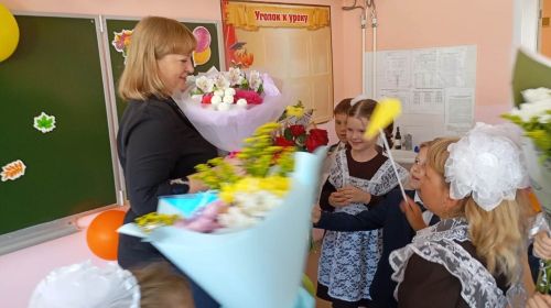 Беренче тапкыр беренче сыйныфка: Лаеш мәктәбендә 1 сентябрь