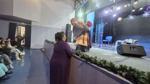 Повествование о Рождестве: в Лаишеве выступила певица, мастер слова Надежда Малыванова