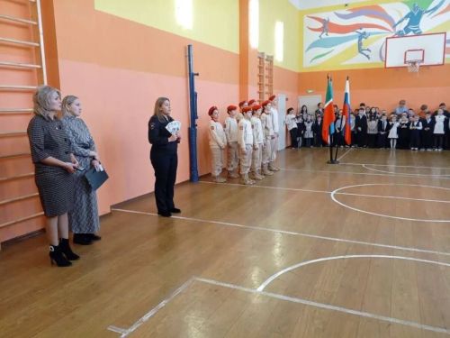 На страже детской безопасности: инспектор БДД встретилась с учениками школы №2