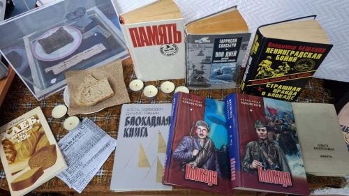 Выставка «Ленинград: город, выстоявший»