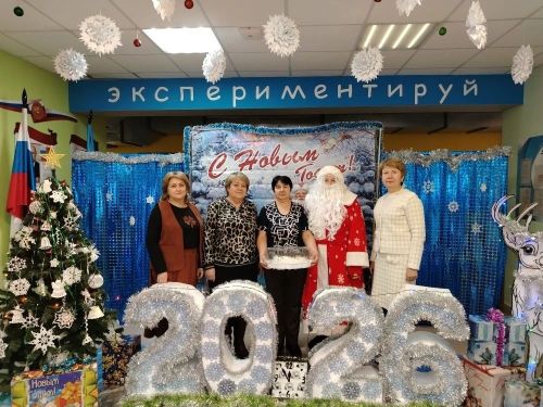 С теплом и поддержкой: акция «Профсоюзный Дед Мороз»