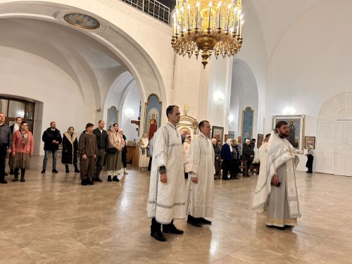 Лаишевские храмы встретили Рождество Христово торжественными богослужениями