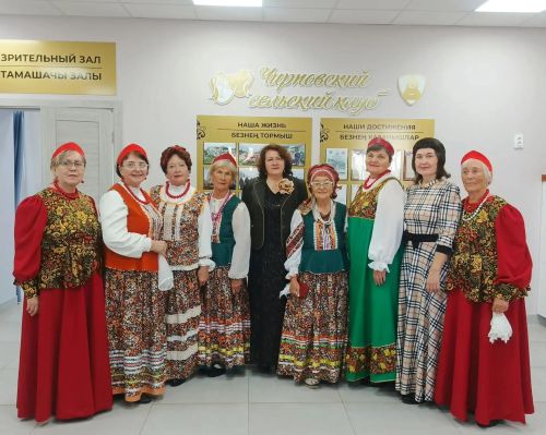 Пожилых жителей села Чирпы пригласили на праздник