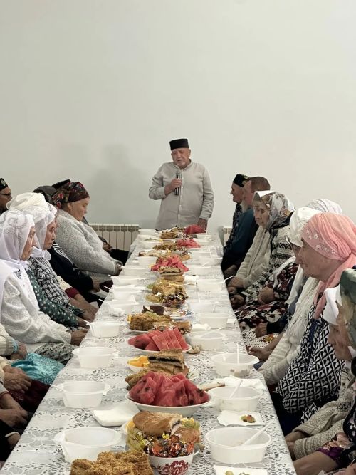«Көзләр җитте дип моңайма, көз — ул табигатьнең иң бай, иң зирәк чагы...»