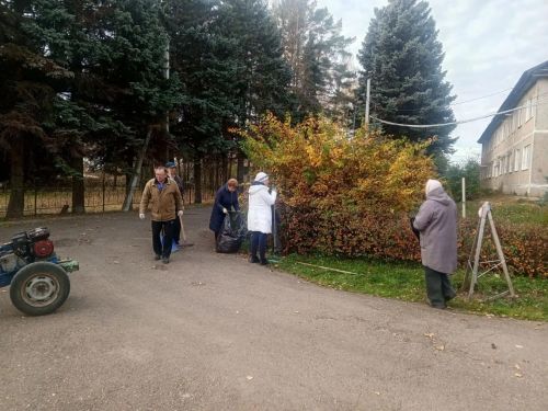 Продолжаем делиться атмосферой городского субботника