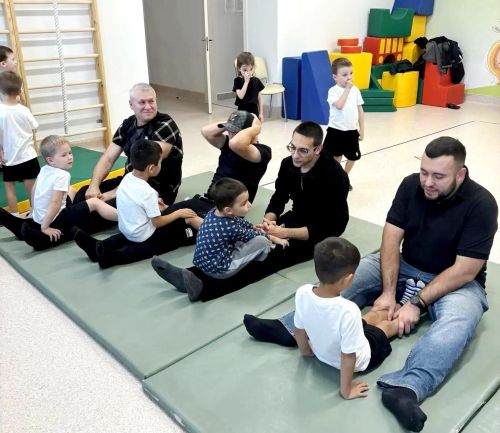 В селе Малые Кабаны в честь Дня отца провели детский турнир по дзюдо