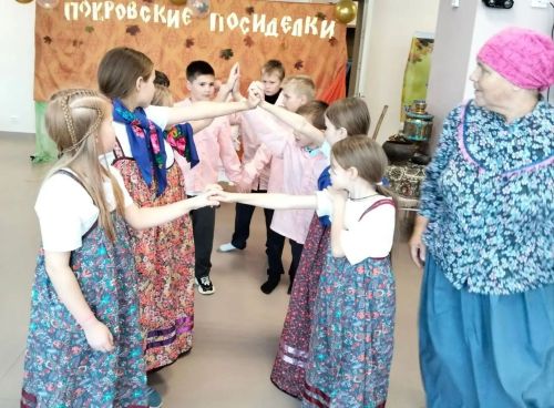 как Покровские посиделки в Орловском связали старинные обычаи и сегодняшний день