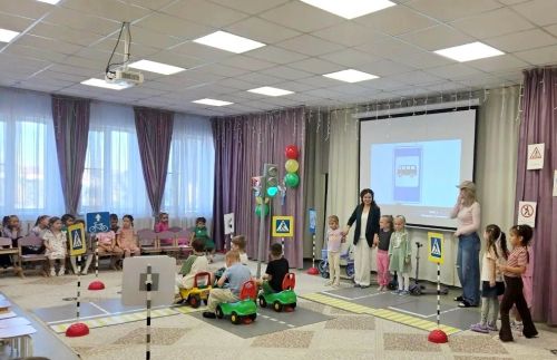 В Лаишевском районе дети и родители создали коллекцию одежды со светоотражателями