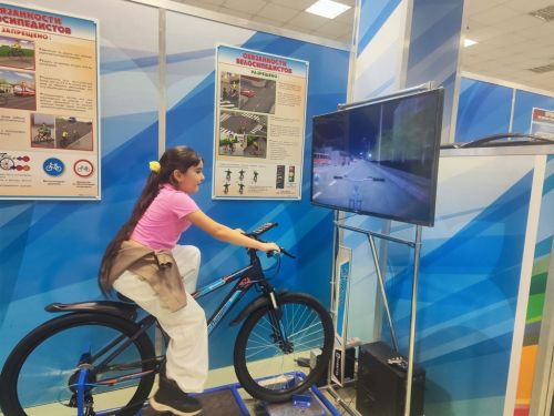 Юные инспекторы из Пелевской школы освоили тренажеры в Казани