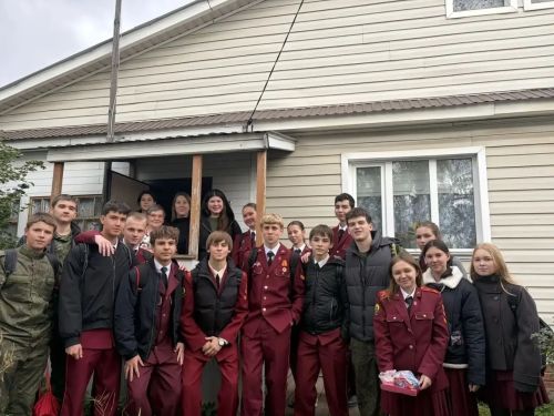 Кадеты Лаишевского района поздравили ветеранов педагогического труда