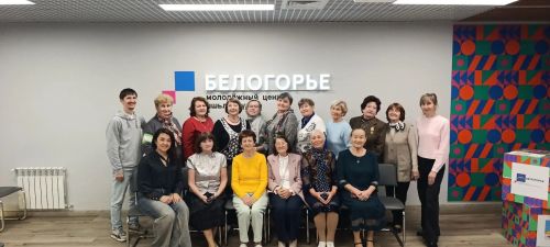 Песни юности и стихи за чаем стали лучшим подарком ко Дню пожилых