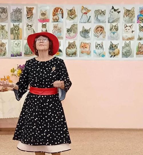 Лаешта Өлкәннәр ункөнлеген картиналар күргәзмәсе һәм эшләпә балы белән билгеләп үттеләр