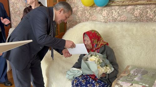 В Лаишево поздравили 101-летнюю труженицу тыла
