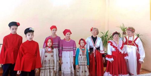 В воскресной школе весело встречали Масленицу