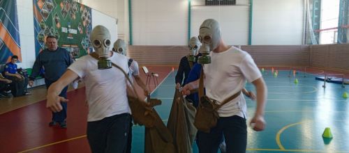 Оружие, гиря, плащ-палатка — в Усадах прошла военно-спортивная игра