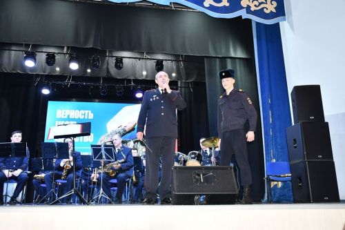 Духовой оркестр выступил перед жителями и гостями Лаишева