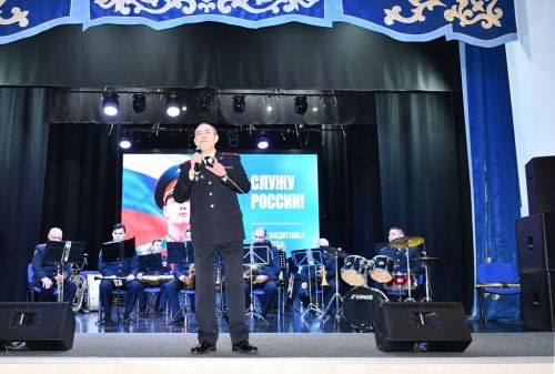 Духовой оркестр выступил перед жителями и гостями Лаишева
