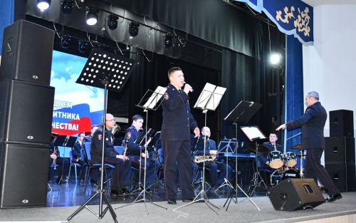 Духовой оркестр выступил перед жителями и гостями Лаишева