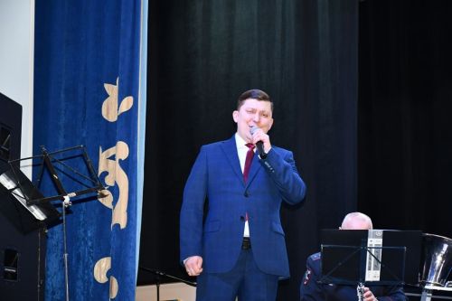 Духовой оркестр выступил перед жителями и гостями Лаишева