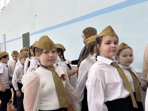 «Смотр строя и песни» в Лаишевской гимназии №1: дисциплина и патриотизм в унисон