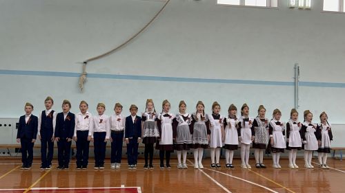 «Смотр строя и песни» в Лаишевской гимназии №1: дисциплина и патриотизм в унисон