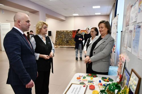 В Орловском сельском доме культуры — замечательная выставка