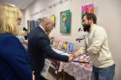 В Орловском сельском доме культуры — замечательная выставка