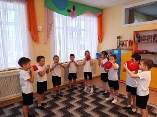 Часы науки для школьников: в «Рябинке» не учат — исследуют