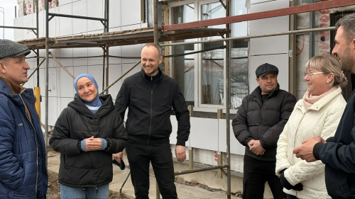 Капитально ремонтируют социальный объект в Именьково
